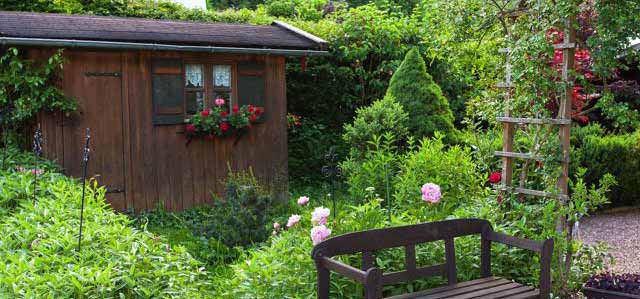 Garten der Ferienwohnungen Grill im Sommer Garten der Ferienwohnungen Grill im Sommer
