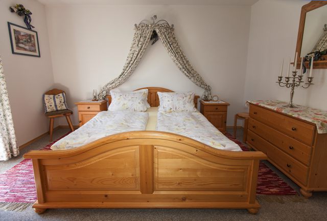 Ferienwohnungen Grill Schlafzimmer Ferienwohnung Anita 2