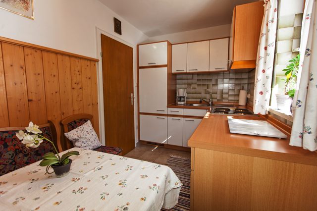 Küche Ferienwohnung Richard Ferienwohnungen Grill Küche Wohnung Richard